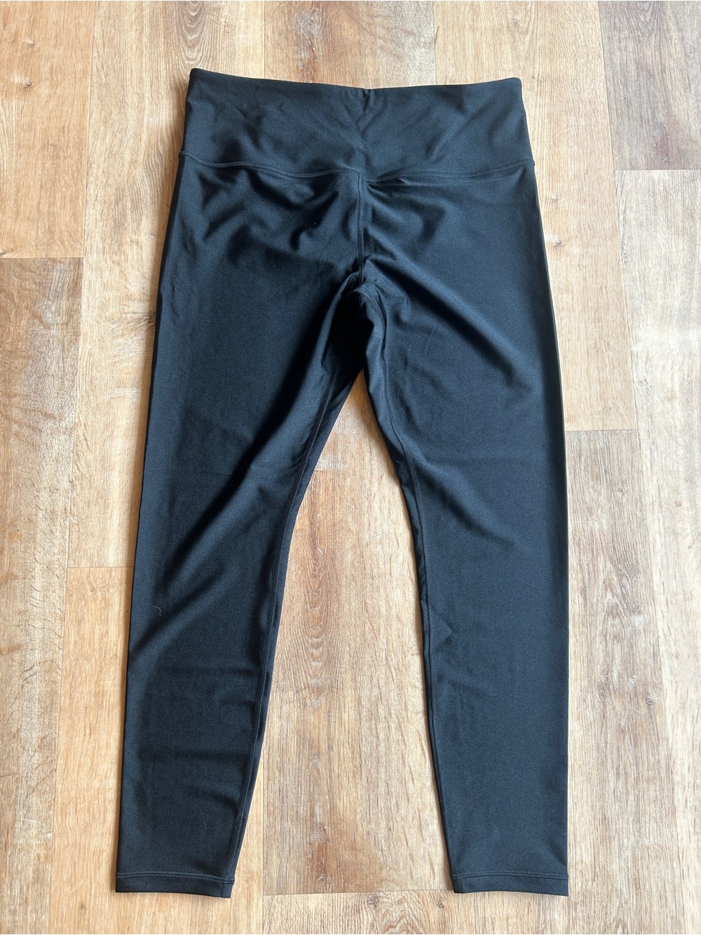 Athleta Women’s Black Elation Sheen Tight Performance Leggings